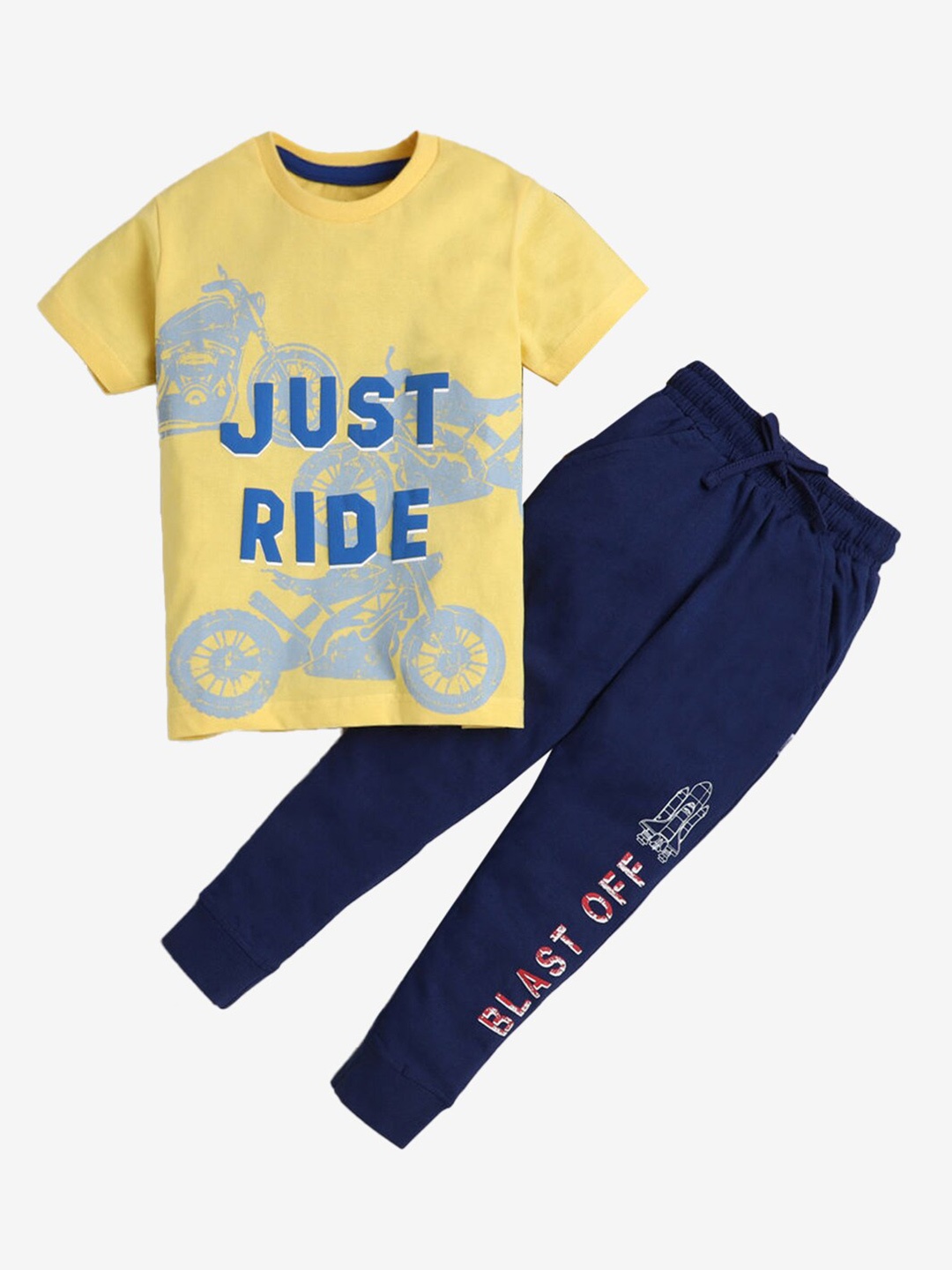 

Hopscotch Boys Typography Printed T-shirt With Trousers, Yellow