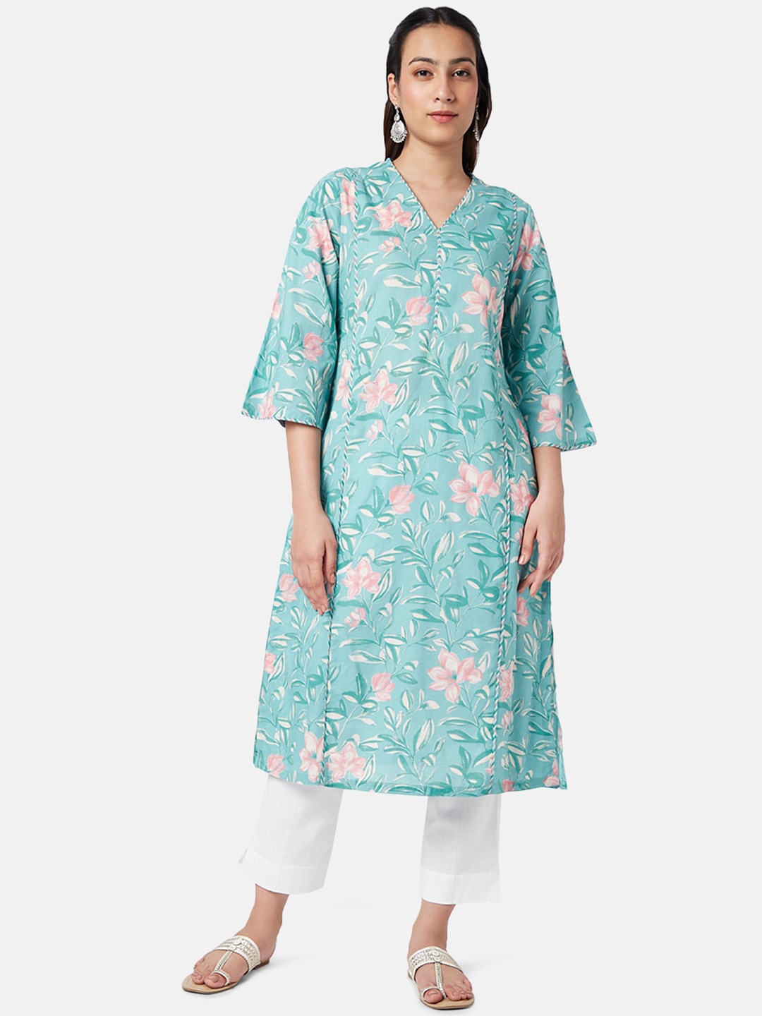 

RANGMANCH BY PANTALOONS Floral Printed Flared Sleeves Kurta, Teal