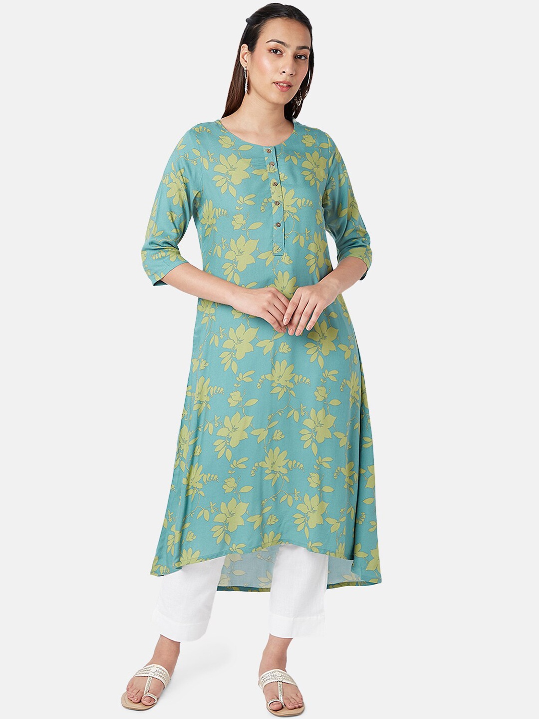 

RANGMANCH BY PANTALOONS Women Floral Printed V-Neck A-Line Kurta, Blue