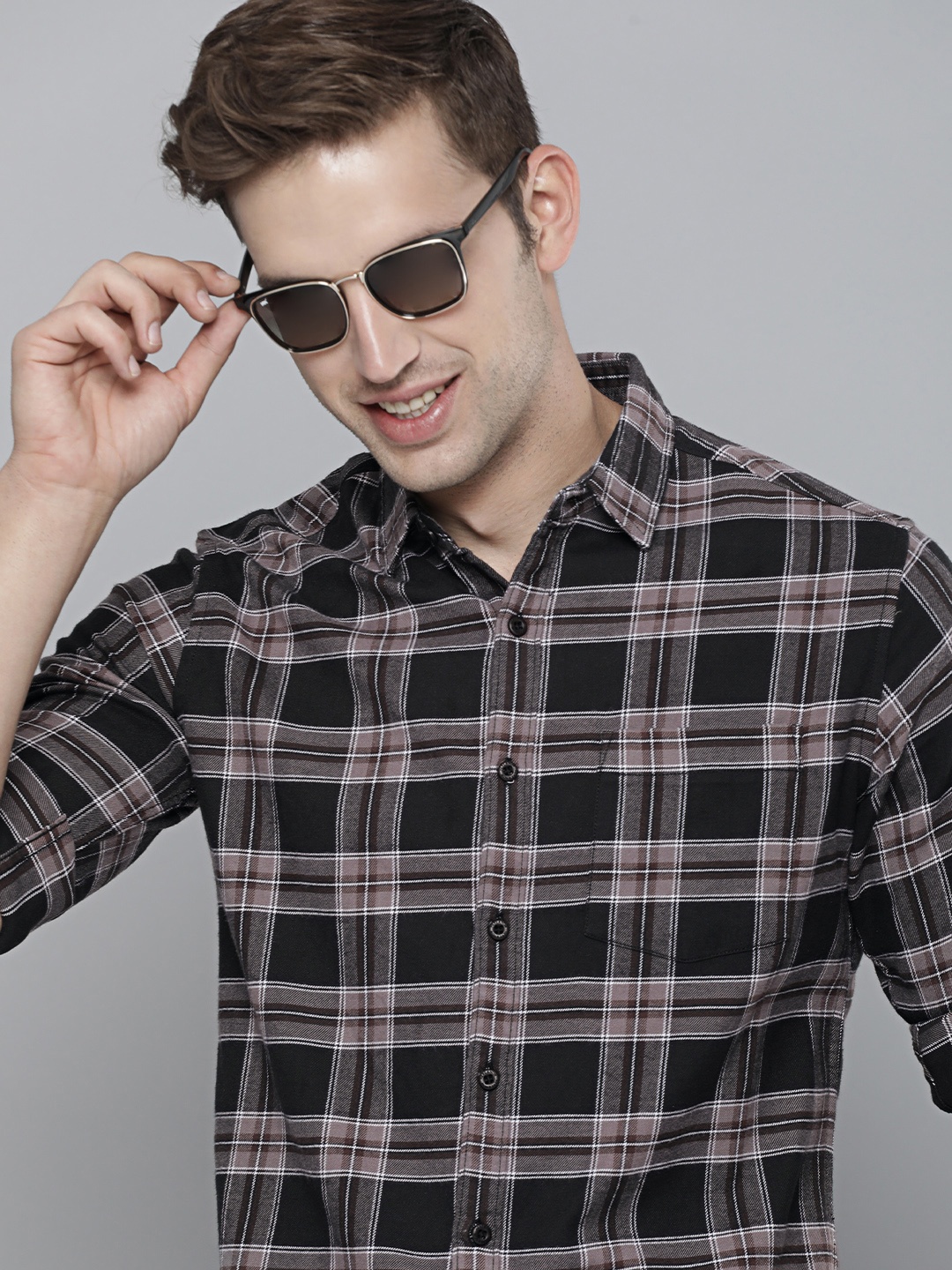 

HERE&NOW Men Slim Fit Opaque Checked Casual Shirt, Black