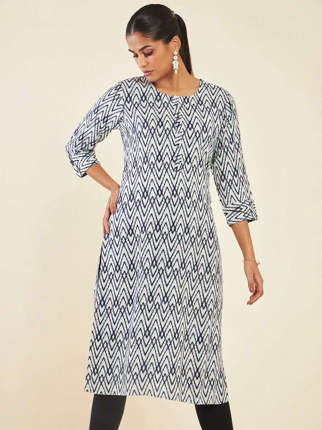 

Soch Chevron Printed Round Neck Straight Kurta, Navy blue