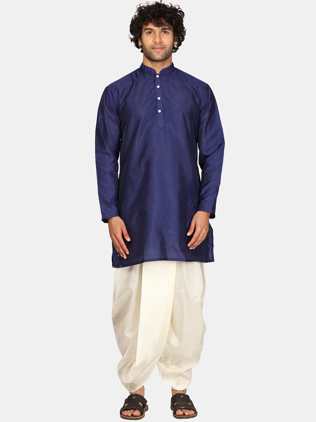 

Sethukrishna Mandarin Collar Kurta with Dhoti Pants, Navy blue