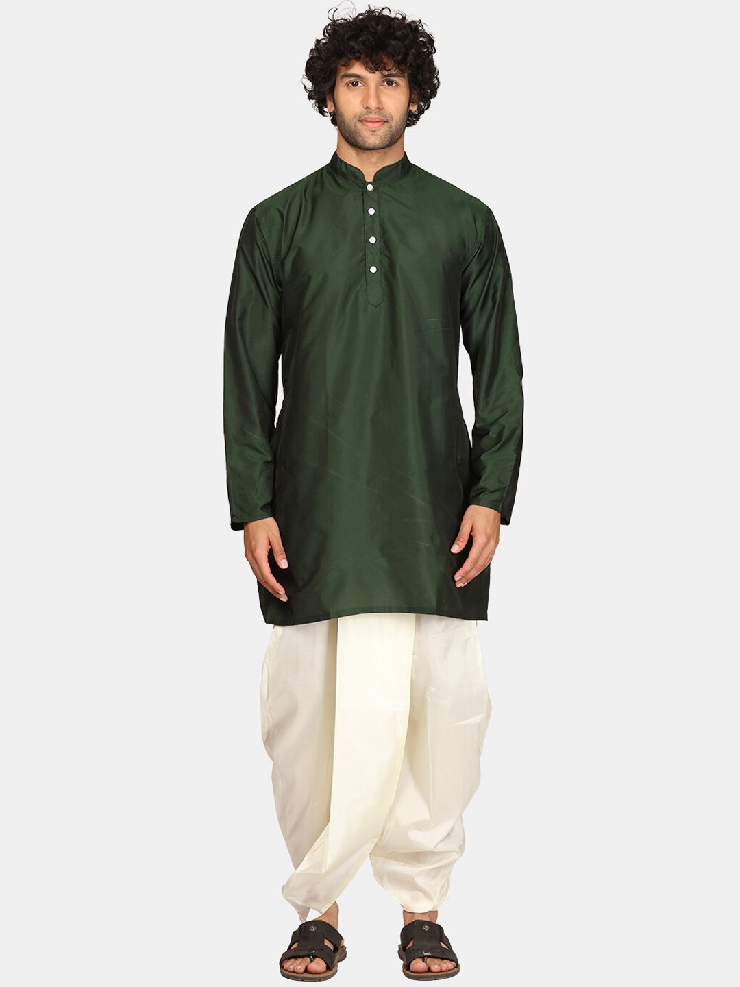 

Sethukrishna Mandarin Collar Kurta with Dhoti Pants, Green