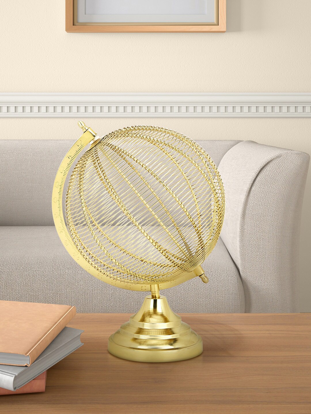 

Living scapes by Pantaloons Gold-Toned Globe Showpiece