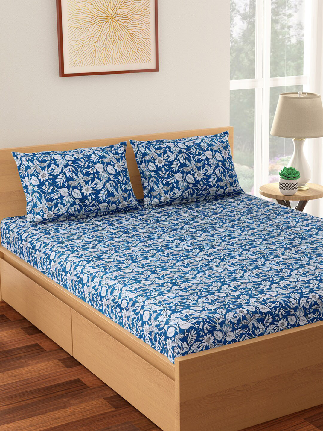 

Living scapes by Pantaloons Blue Printed 144 TC Cotton Queen Bedsheet & 2 Pillow Covers