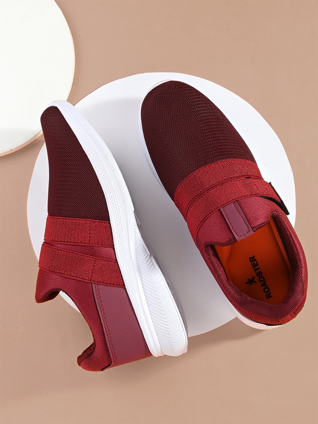 

Roadster Men Woven Design Bordo Mesh Slip-On Sports Shoes, Maroon