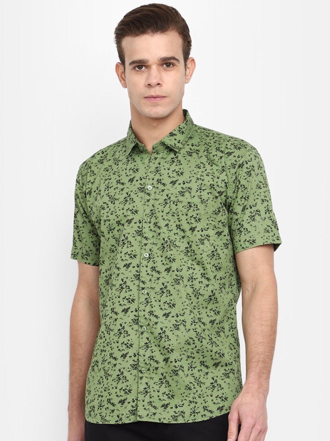 

V-Mart Classic Abstract Printed Spread Collar Cotton Casual Shirt, Green