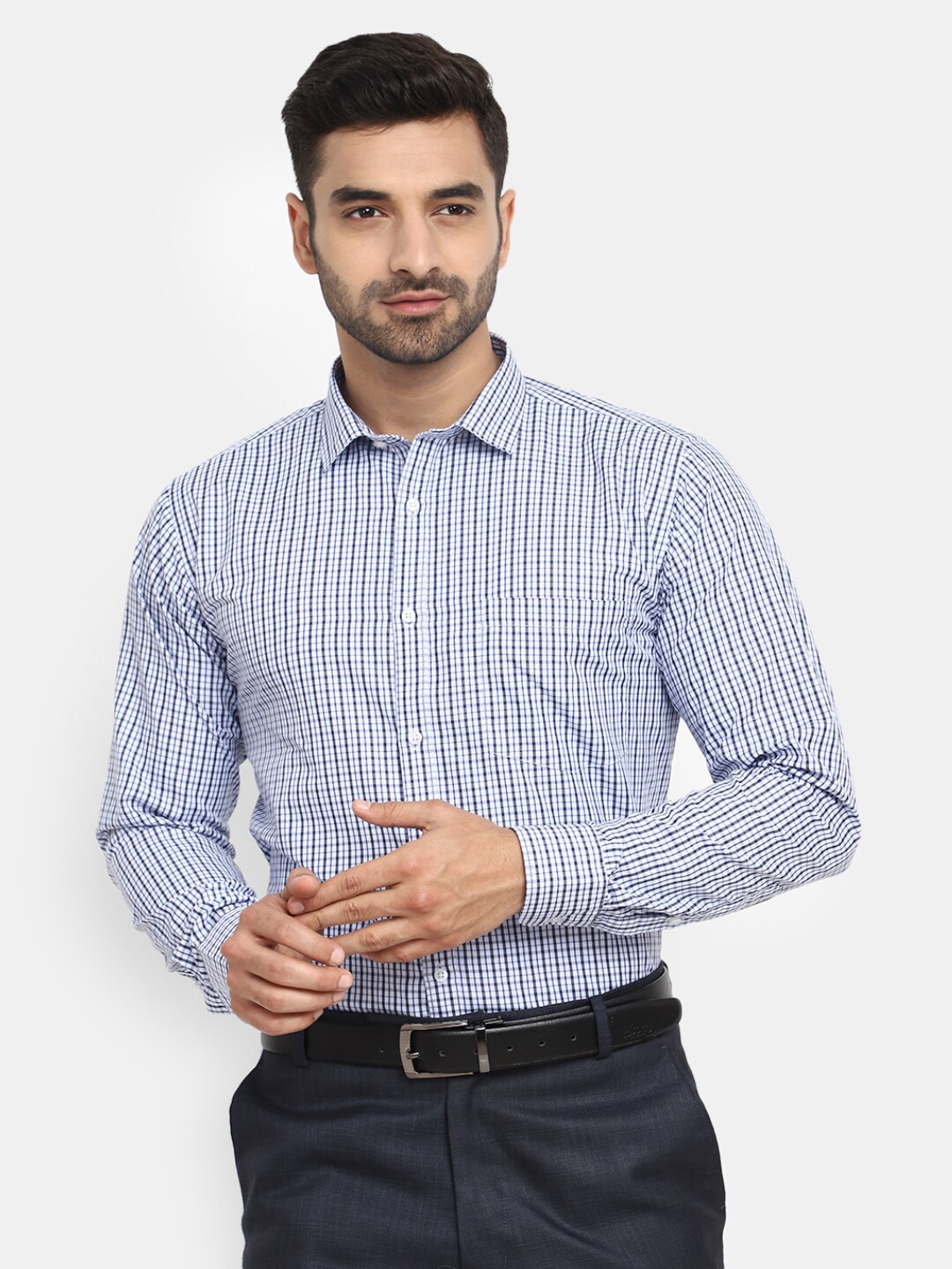 

V-Mart Men Checked Spread Collar Cotton Formal Shirt, Black