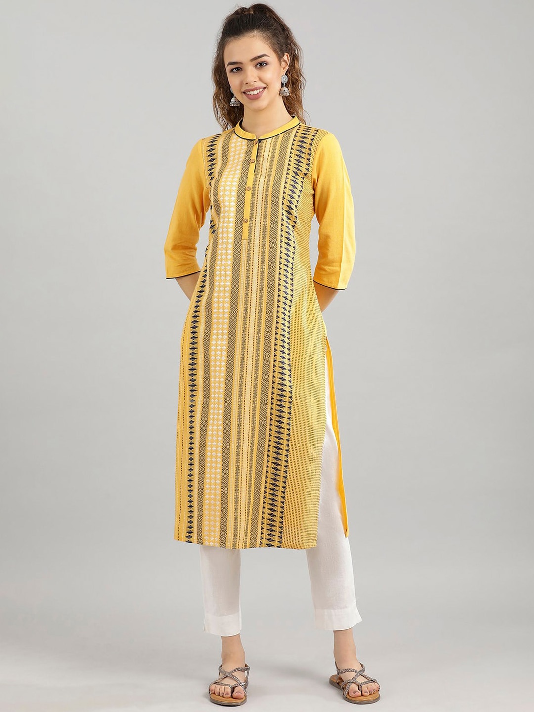

AURELIA Geometric Printed Band Collar Pure Cotton Kurta, Yellow