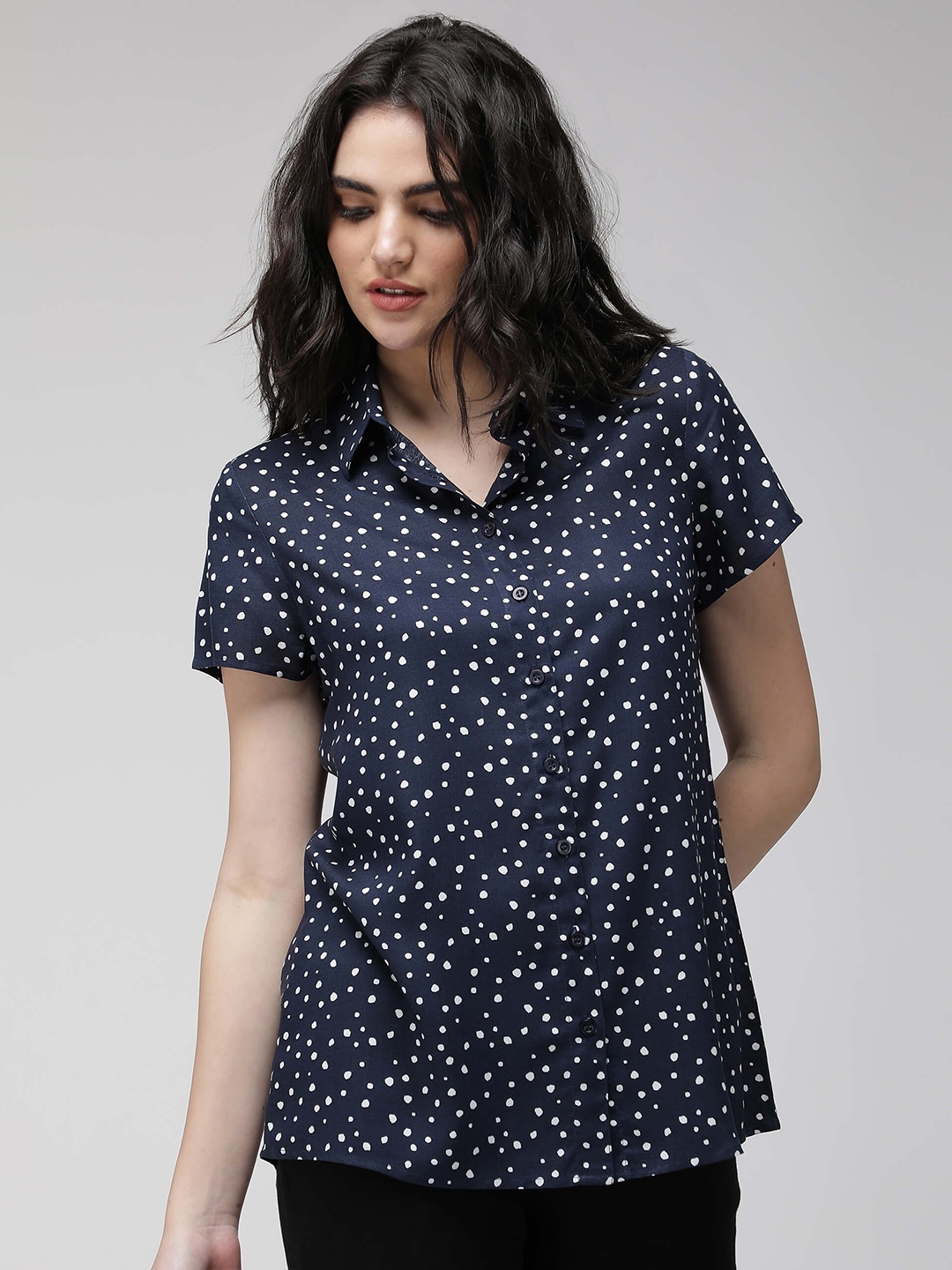 

IDK Polka Dots Printed Spread Collar Shirt, Navy blue