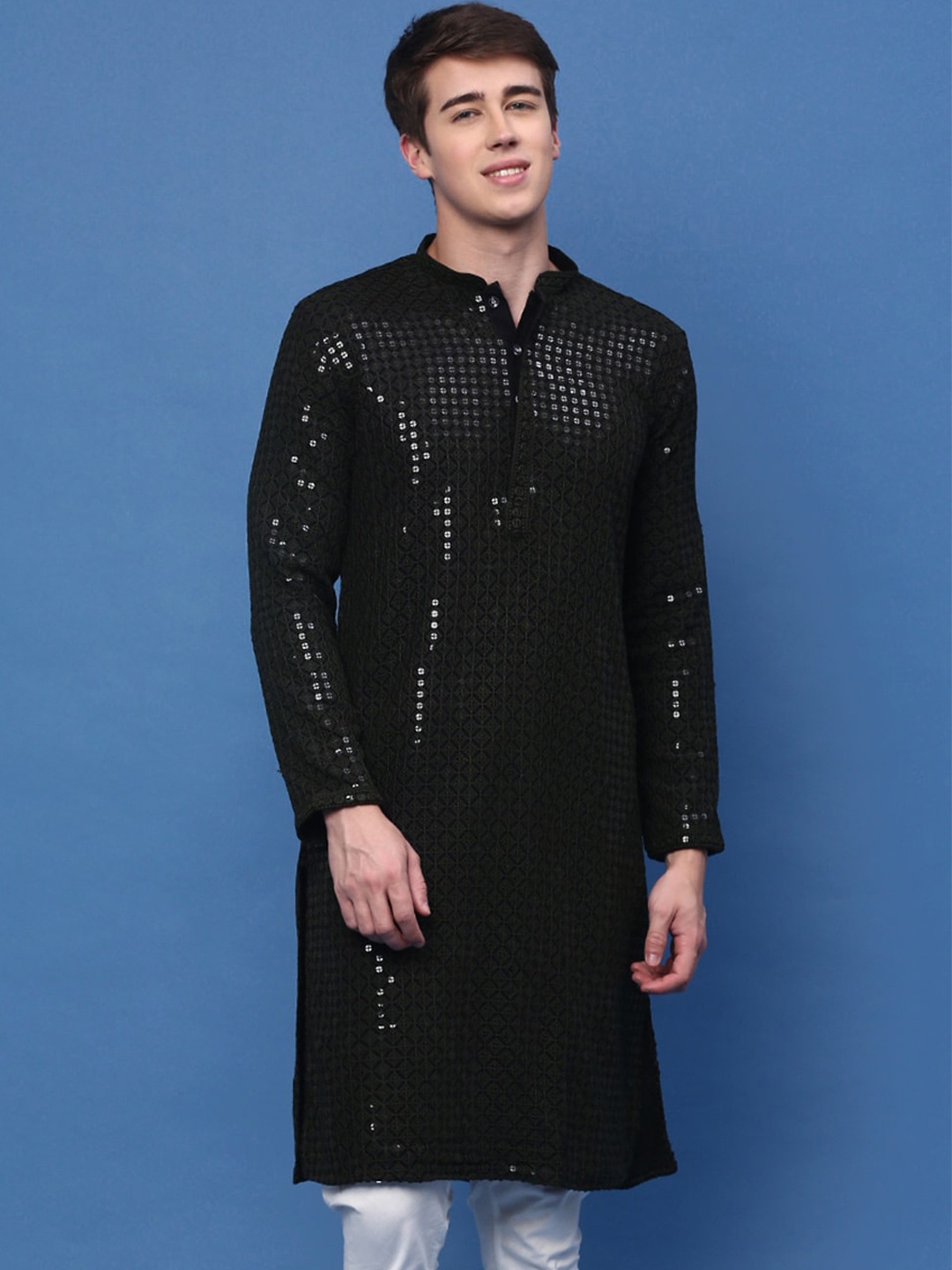 

Sanwara Mandarin Collar Sequins Kurta, Olive