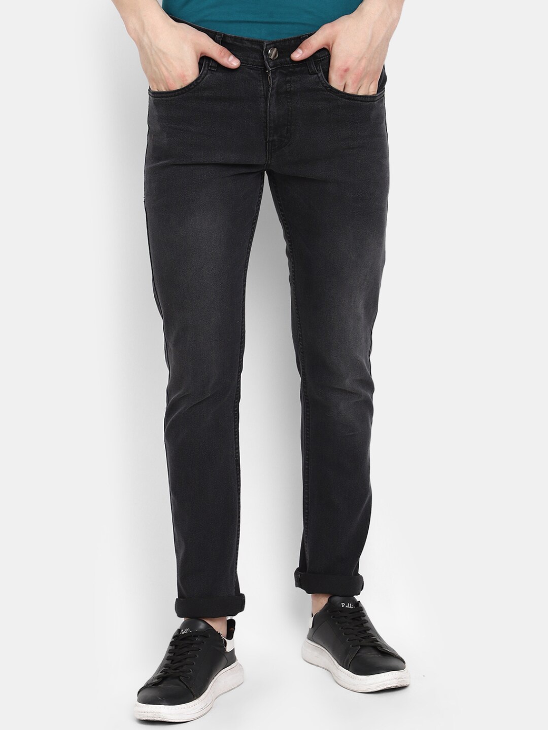 

V-Mart Men Classic Slim Fit Light Fade Jeans, Black