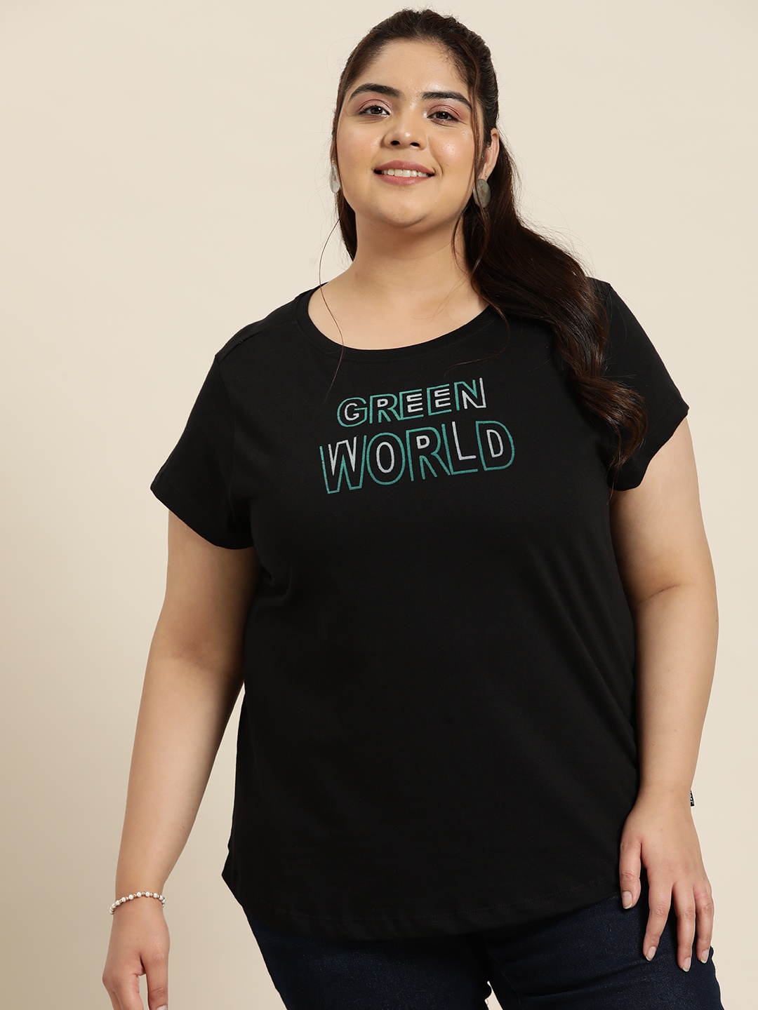 

Sztori Women Black & Green Typography Pure Cotton T-shirt