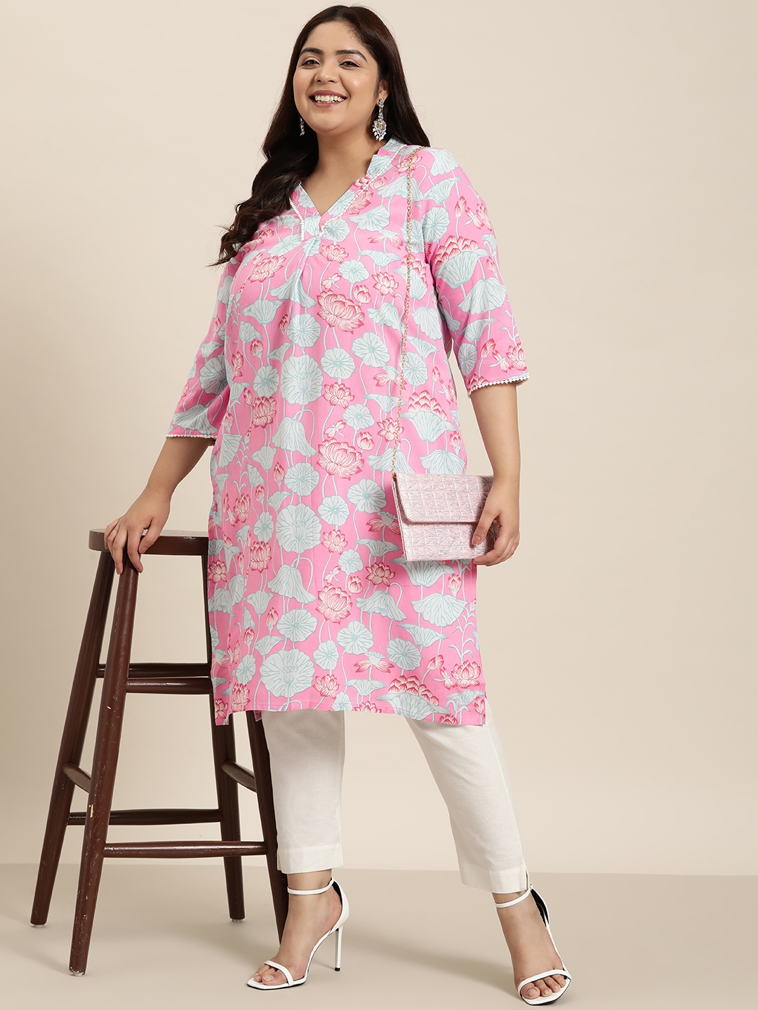 

Sztori Women Plus Size Floral Printed Kurta, Pink
