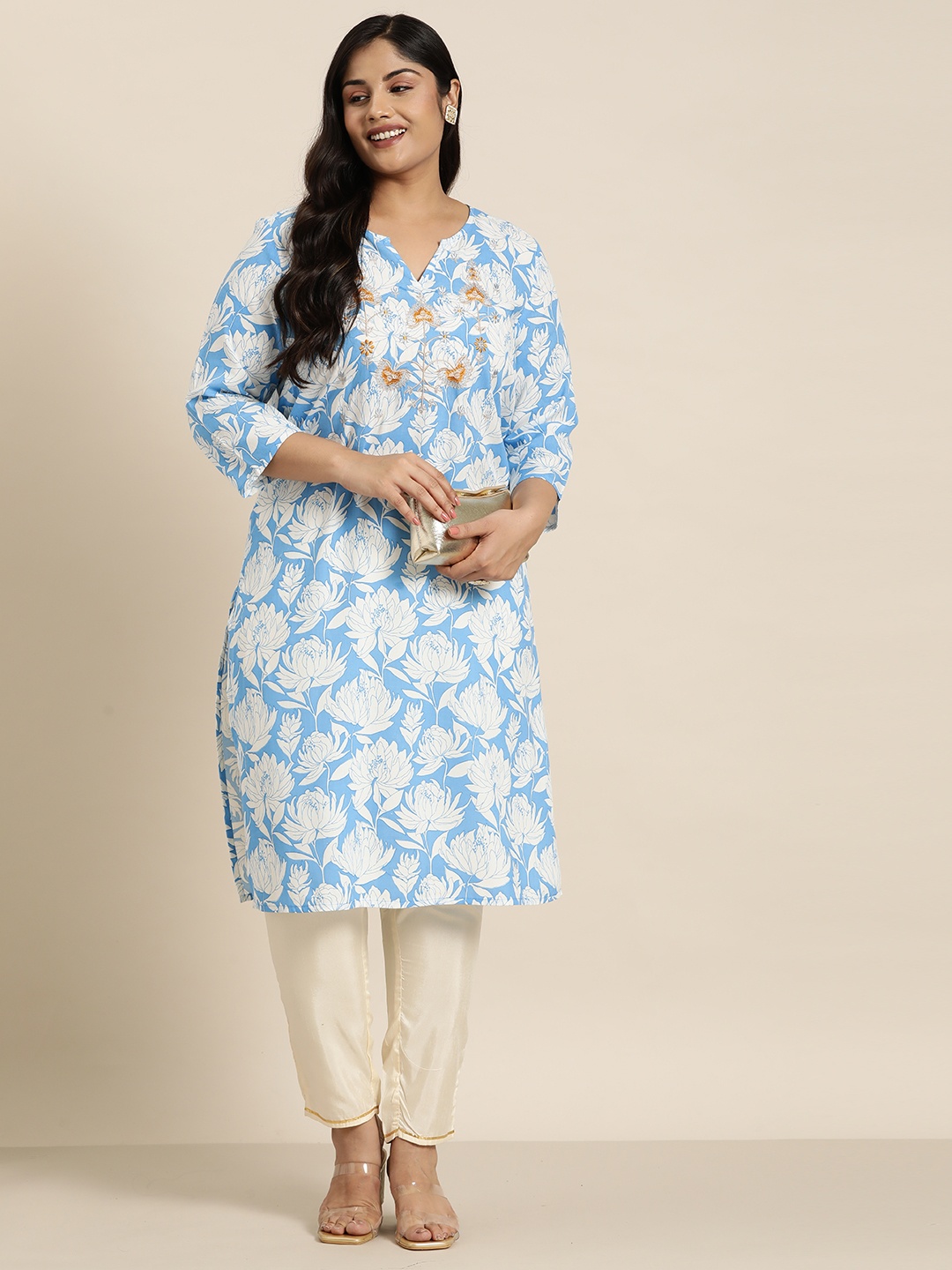 

Sztori Plus Size Floral Print Thread Work Kurta, Blue