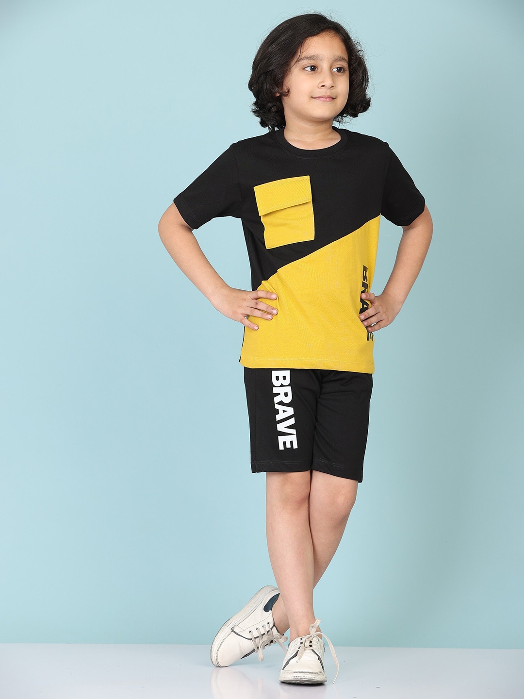 

SmartRAHO Boys Colourblocked Pure Cotton T-shirt with Shorts, Yellow