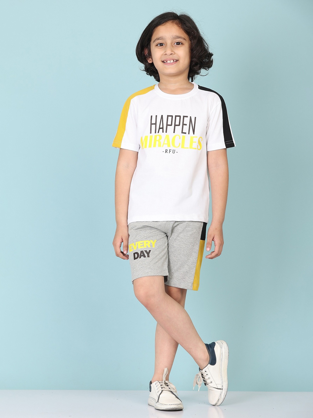 

SmartRAHO Boys Pure Cotton T-shirt with Shorts, White