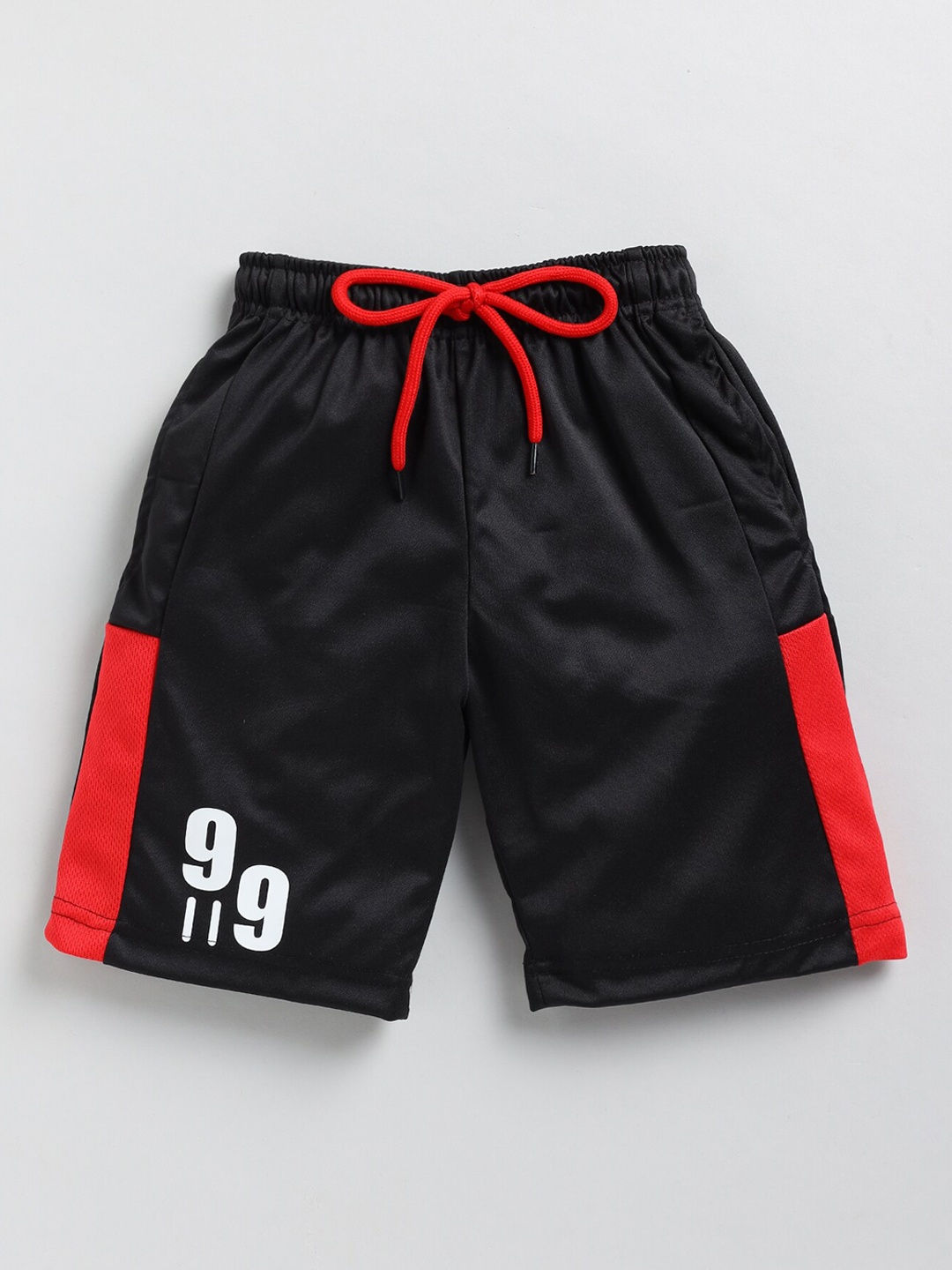 

Toonyport Boys Mid-Rise Colourblocked Printed Outdoor Sports Shorts, Black