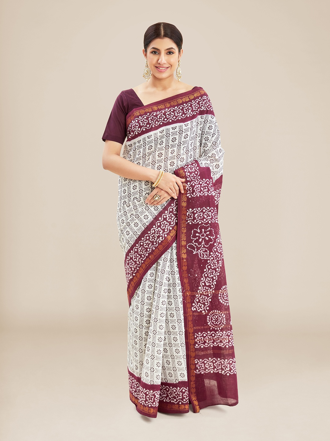 

Kalyan Silks Ethnic Motifs Banarasi Zari Saree, White