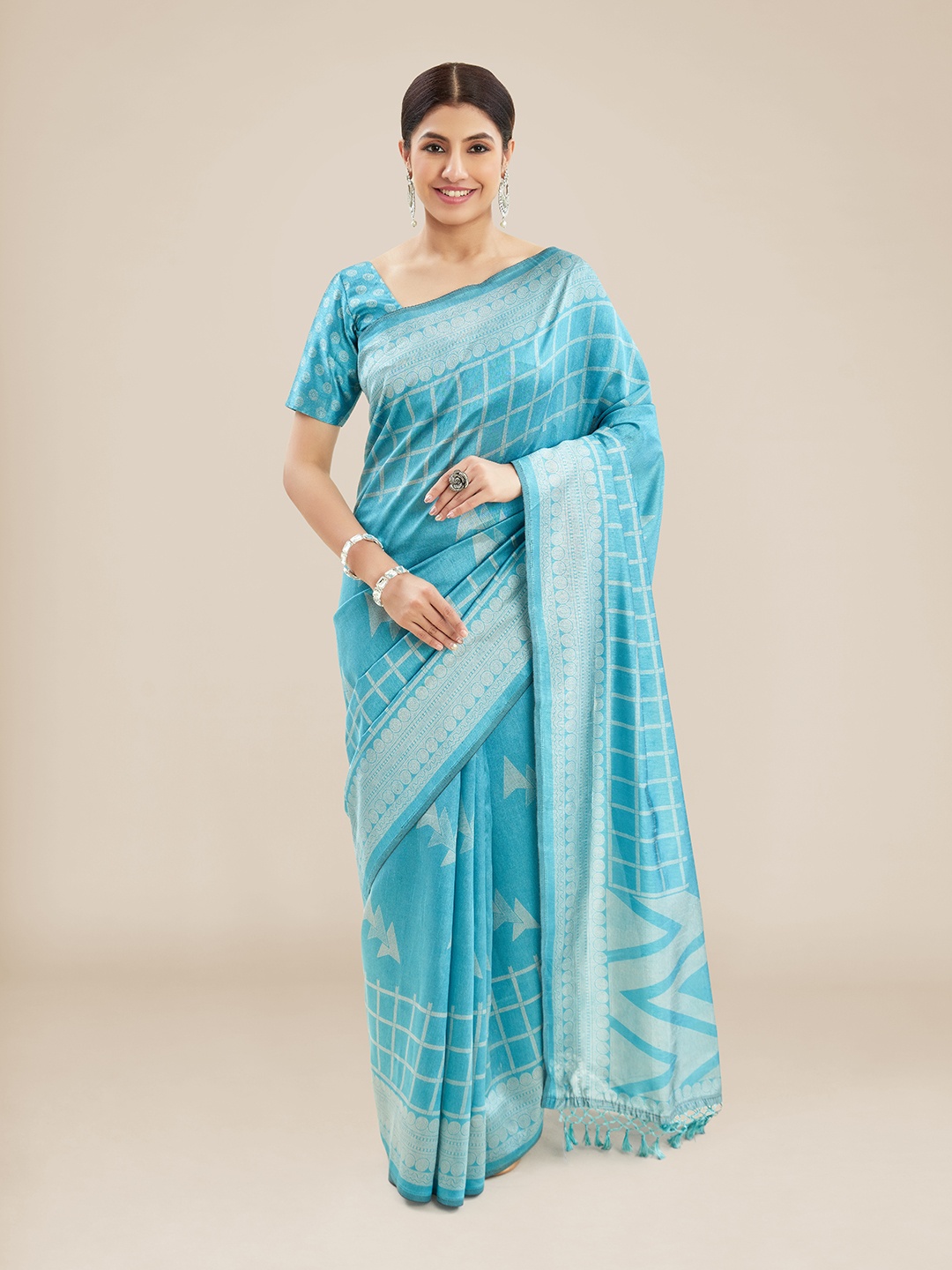 

Kalyan Silks Checked Silk Blend Ilkal Saree With Tassel, Blue