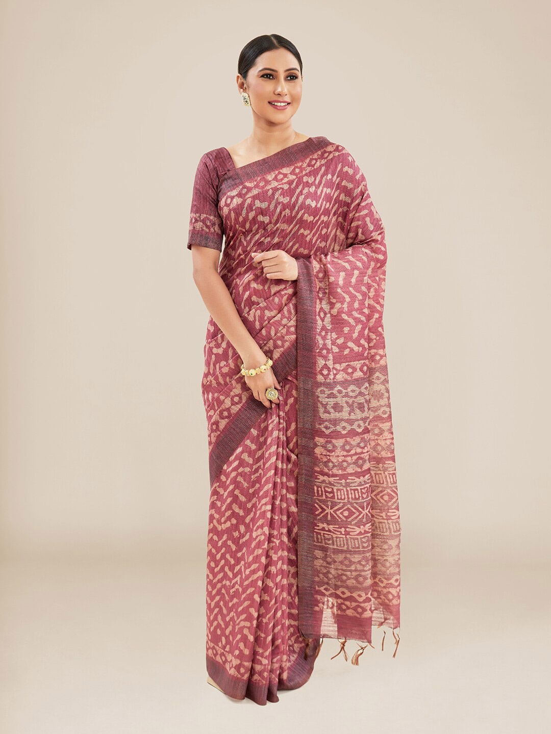 

Kalyan Silks Batik Tussar Saree With Tassel, Burgundy