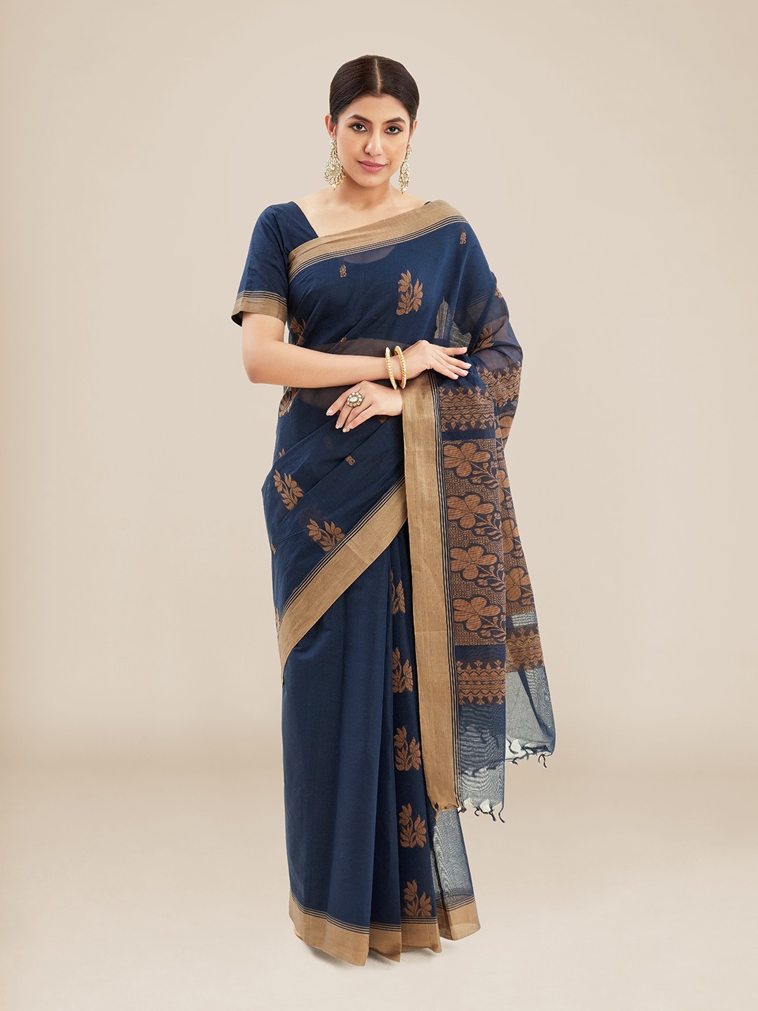 

Kalyan Silks Floral Motifs Woven Design Zari Kanjeevaram Saree, Blue