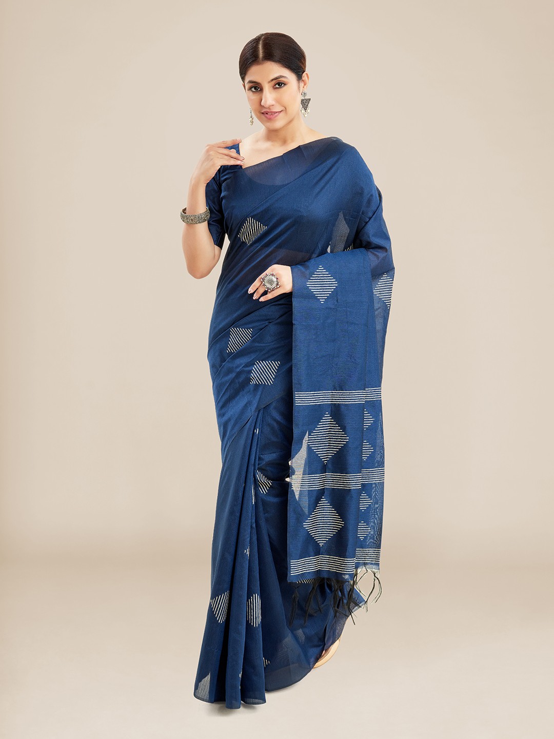 

Kalyan Silks Geometric Woven Design Jute Silk Kanjeevaram Saree, Navy blue