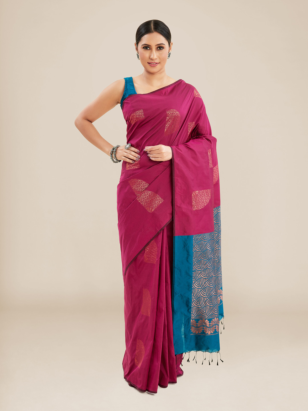 

Kalyan Silks Woven Design Zari Pure Linen Venkatgiri Saree, Maroon