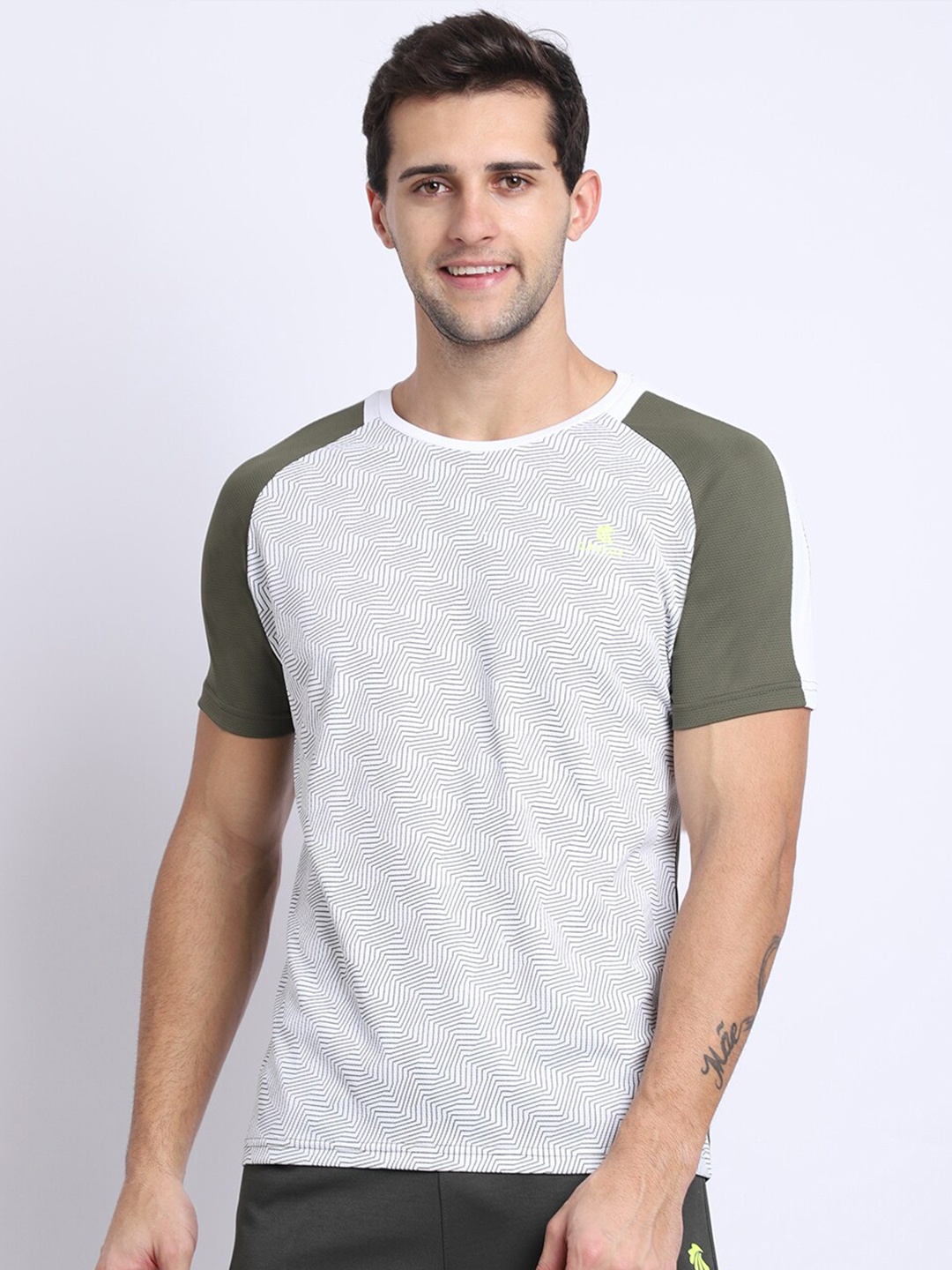 

Gallus Abstract Printed Polo Collar Dri-FIT T-shirt, Olive