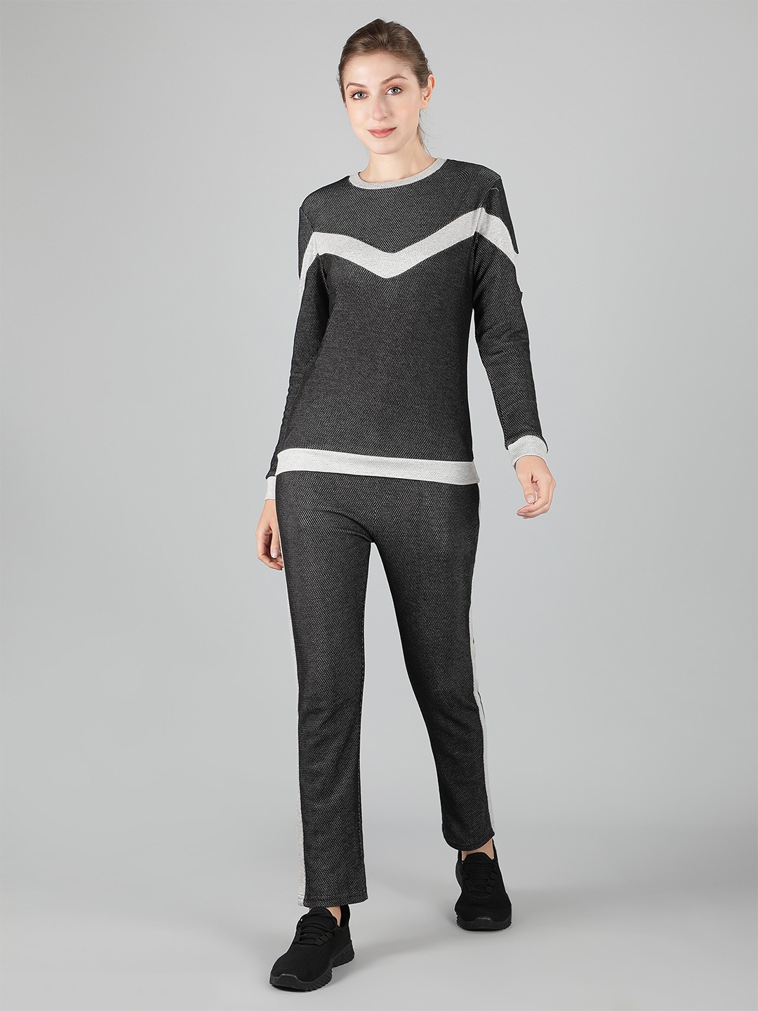 

Sonex Gold Striped T-shirt With Trousers, Grey
