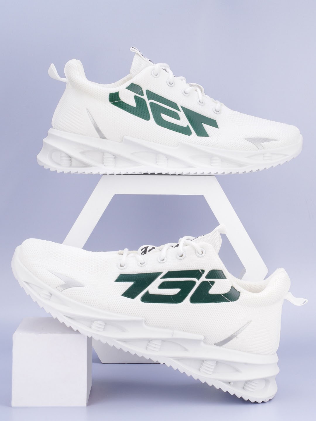 

Atom Men Printed Lace-Up Sneakers, White