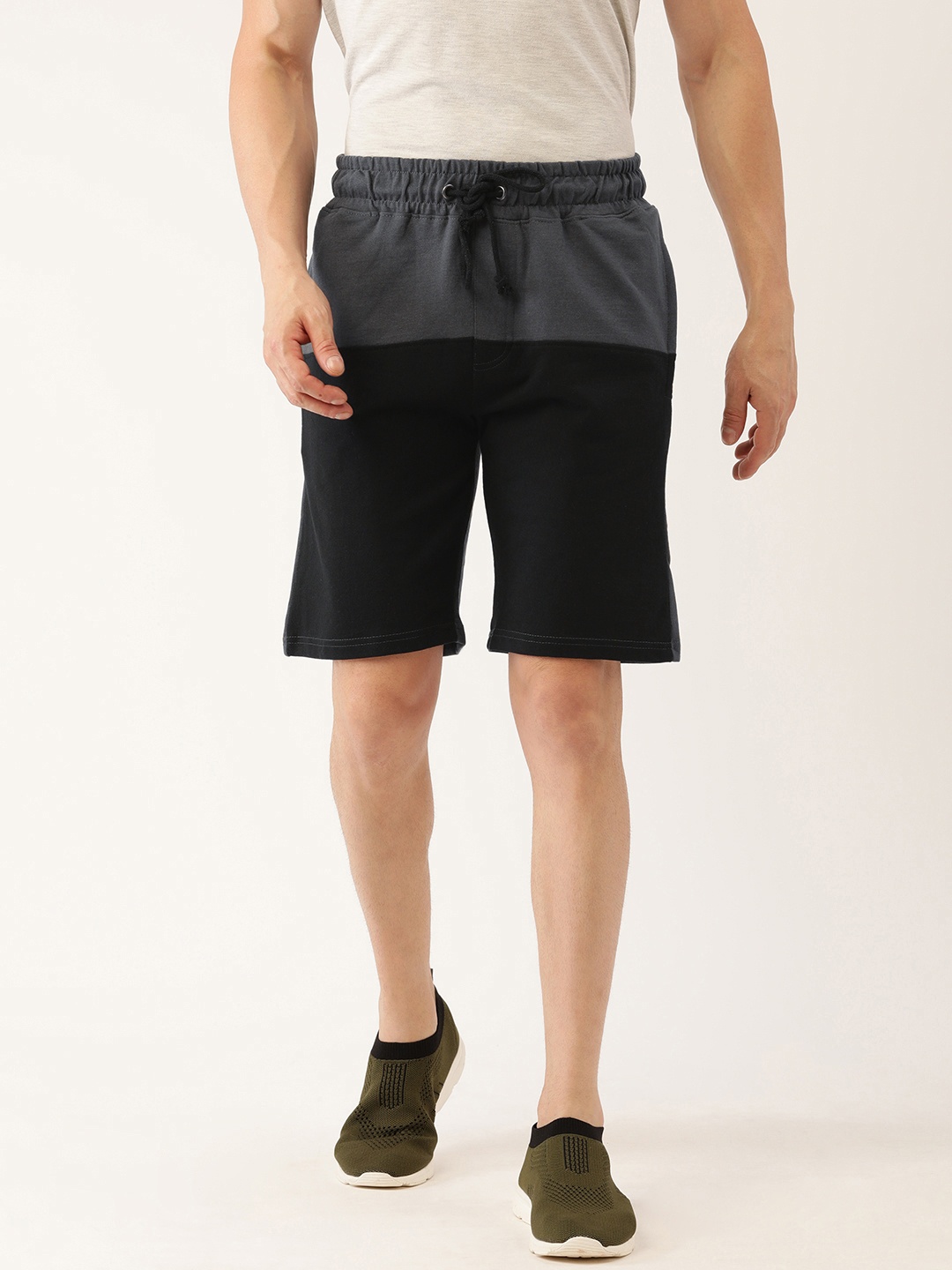 

ARISE Men Regular Fit Colourblocked Shorts, Grey