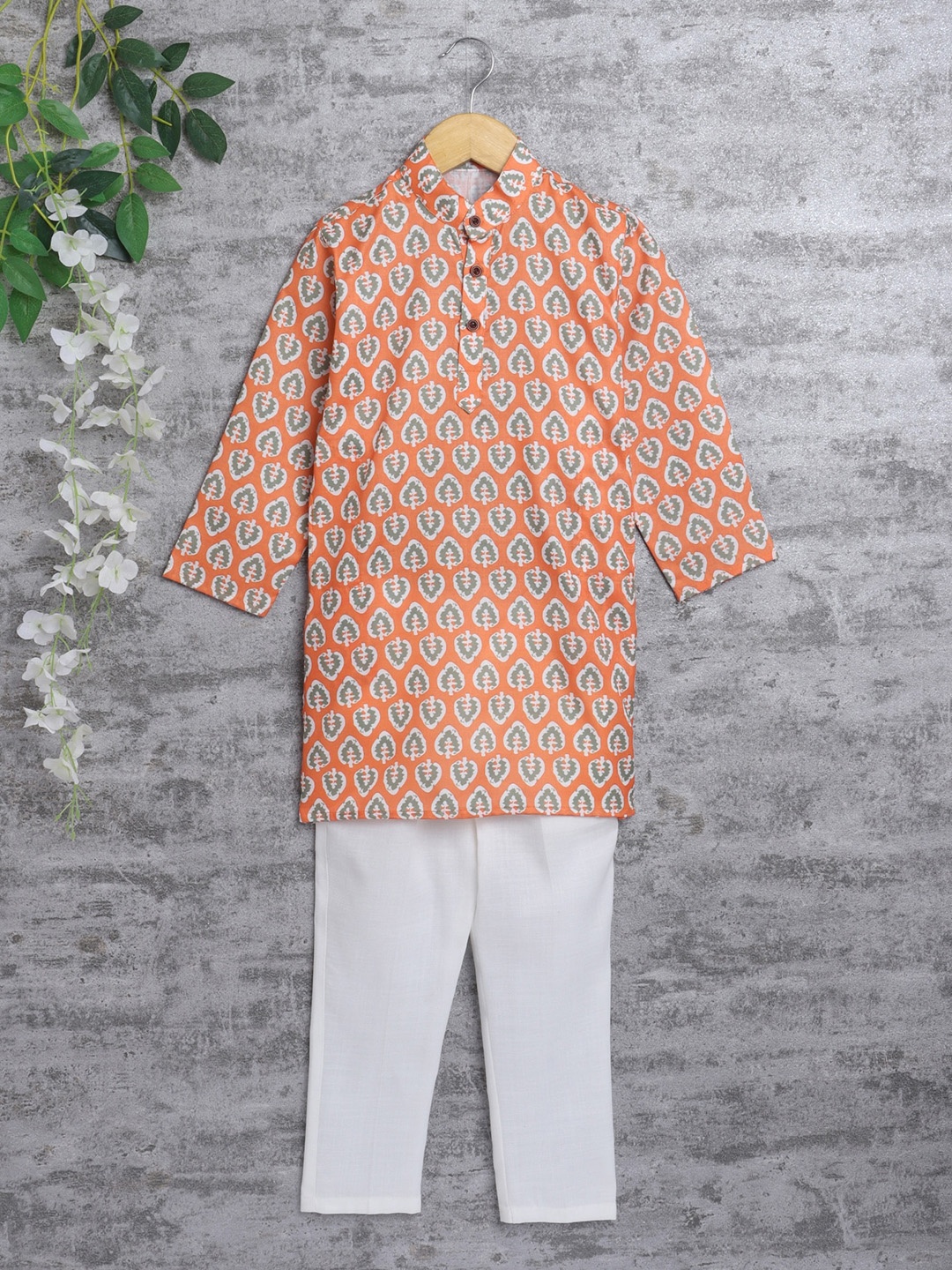 

ahhaaaa Boys Mandarin Collar Floral Printeded Kurta With Pyjamas, Orange