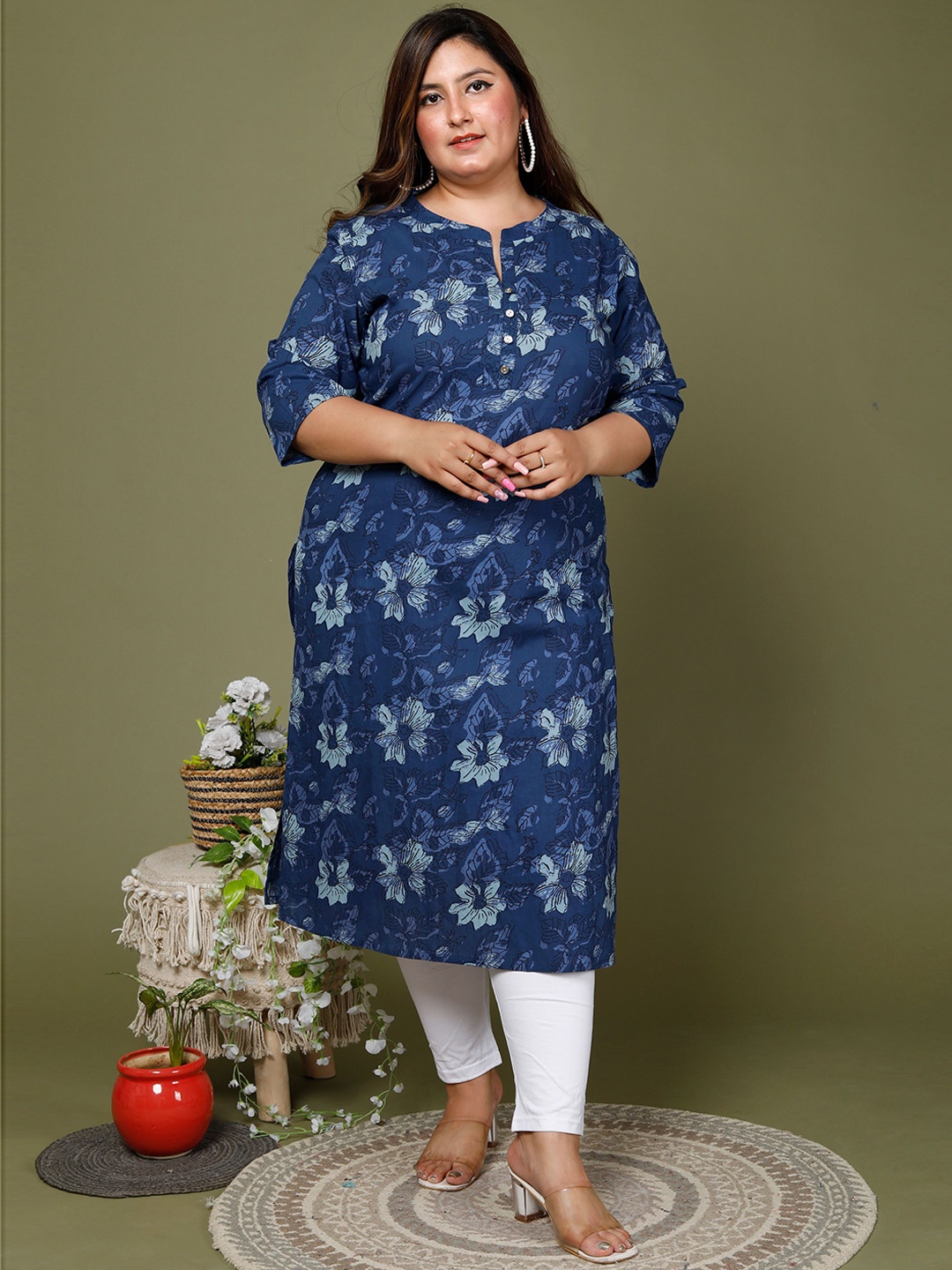 

Swasti Floral Printed Band Collar Pure Cotton Kurta, Blue