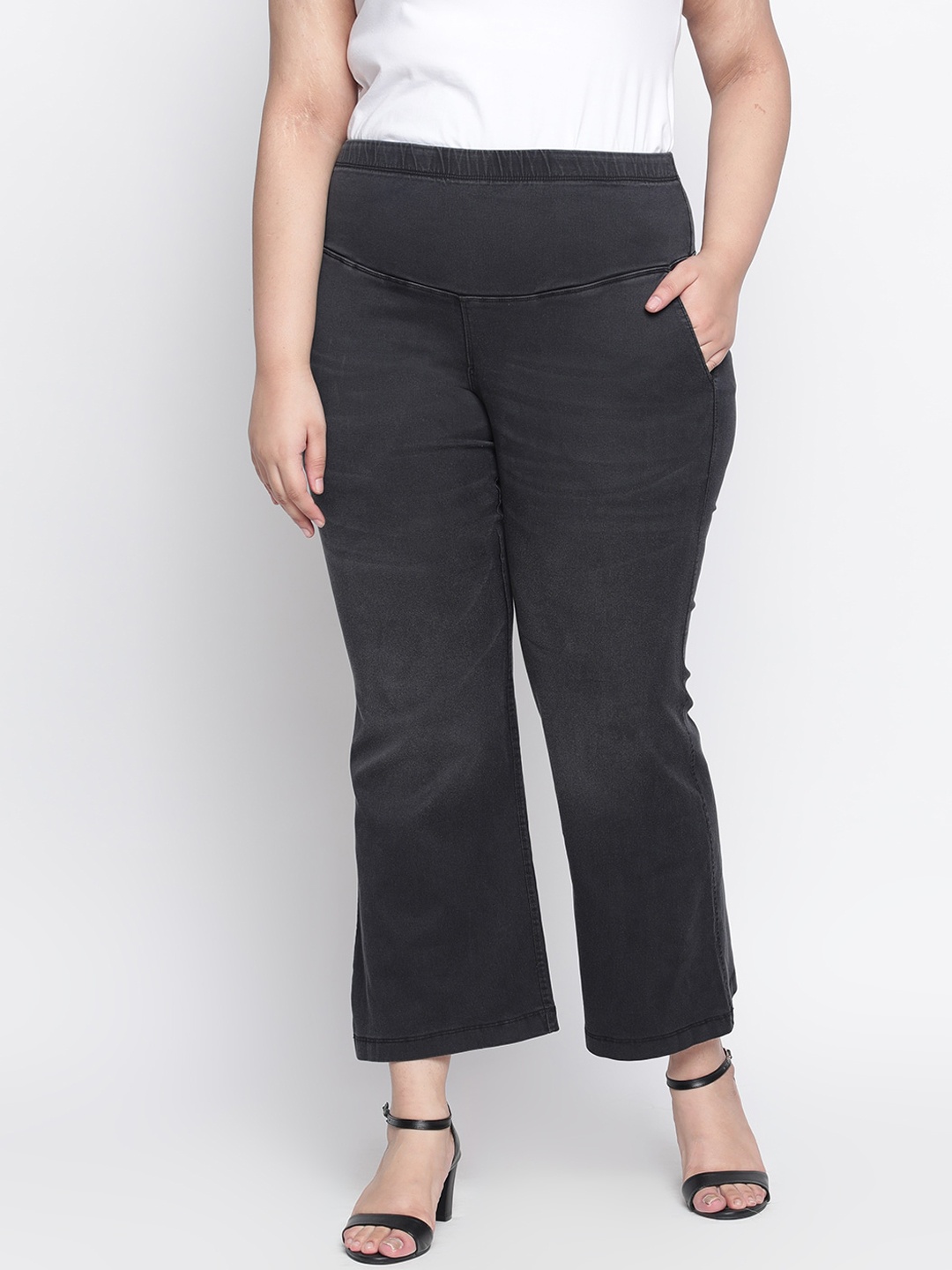 

Amydus Women Plus Size Flared High-Rise Stretchable Denim Jeans, Black