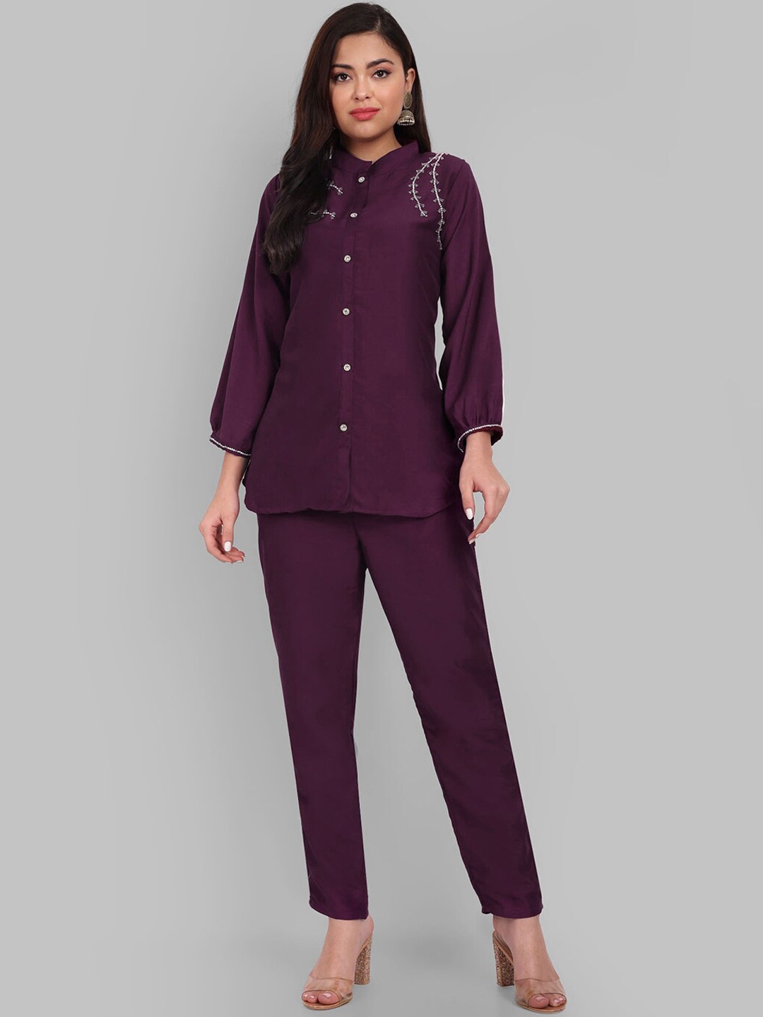 

Pakiza Embellished Shirt and Trousers, Maroon