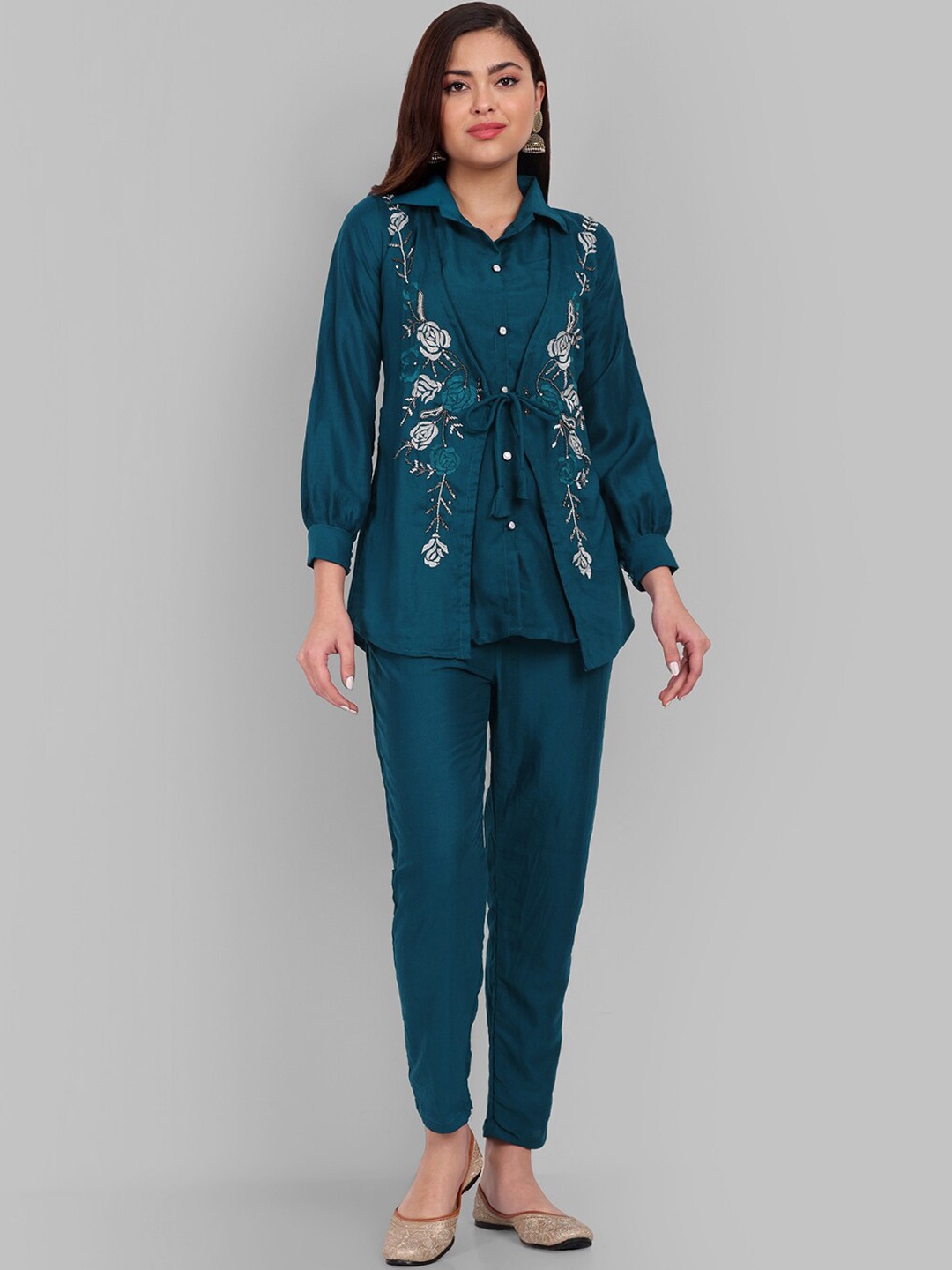 

Pakiza Embellished Shirt With Trousers, Blue