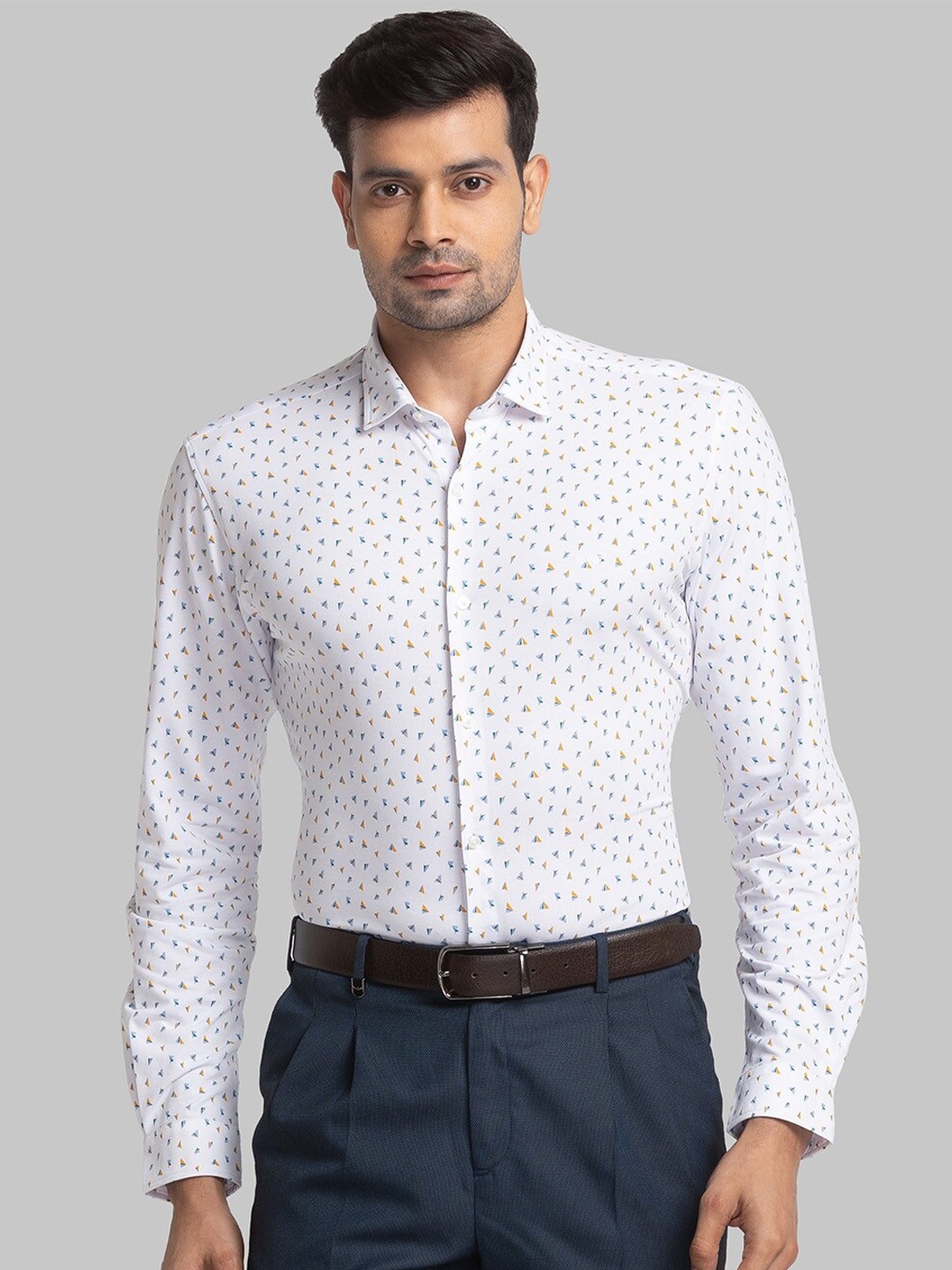 

Park Avenue Slim Fit Micro Disty Printed Casual Shirt, White