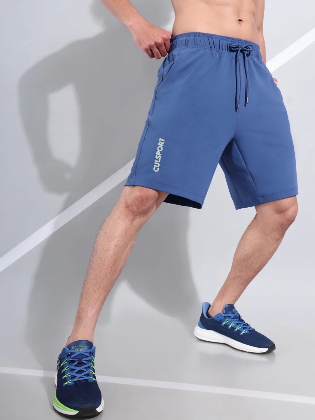 

CULT Men Brand Logo Printed Active Shorts With Drawcords, Blue