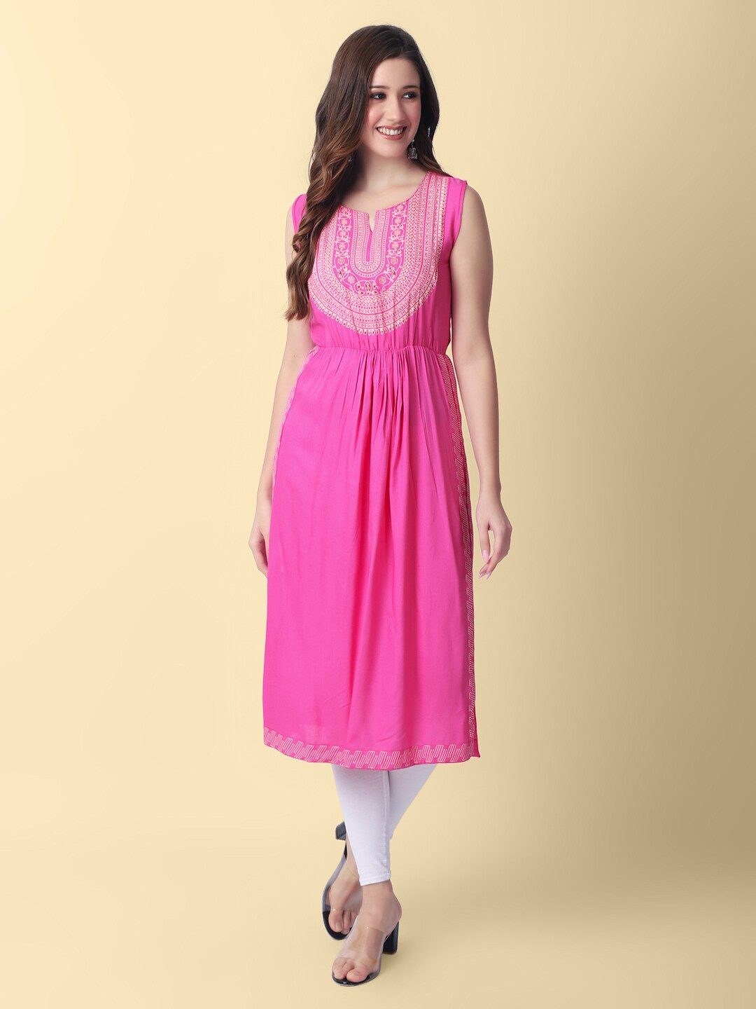 

DAEVISH Ethnic Motifs Printed A-Line Liva Kurta, Pink