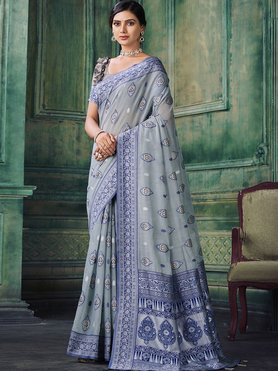 

Satrani Ethnic Motifs Woven Design Zari Saree, Blue