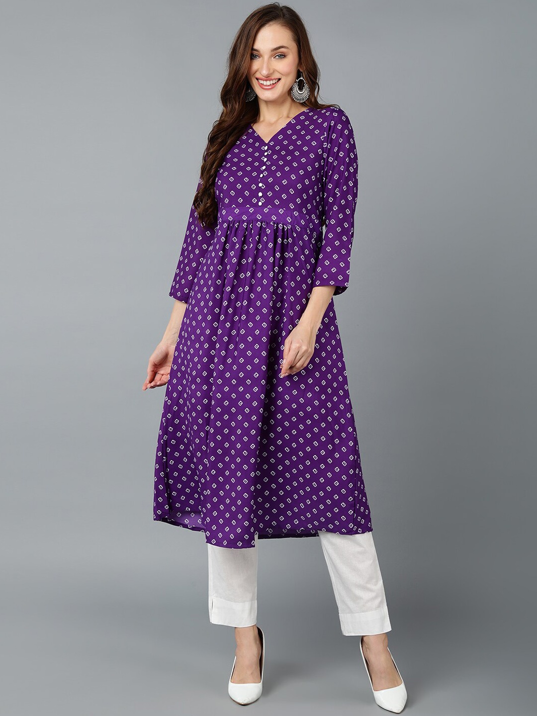 

AHIKA Ethnic Motifs Printed V-Neck Kurta, Purple