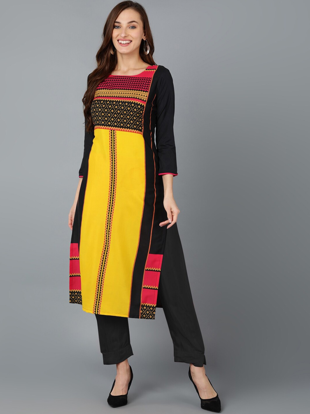 

AHIKA Ethnic Motifs Printed Round Neck Kurta, Black