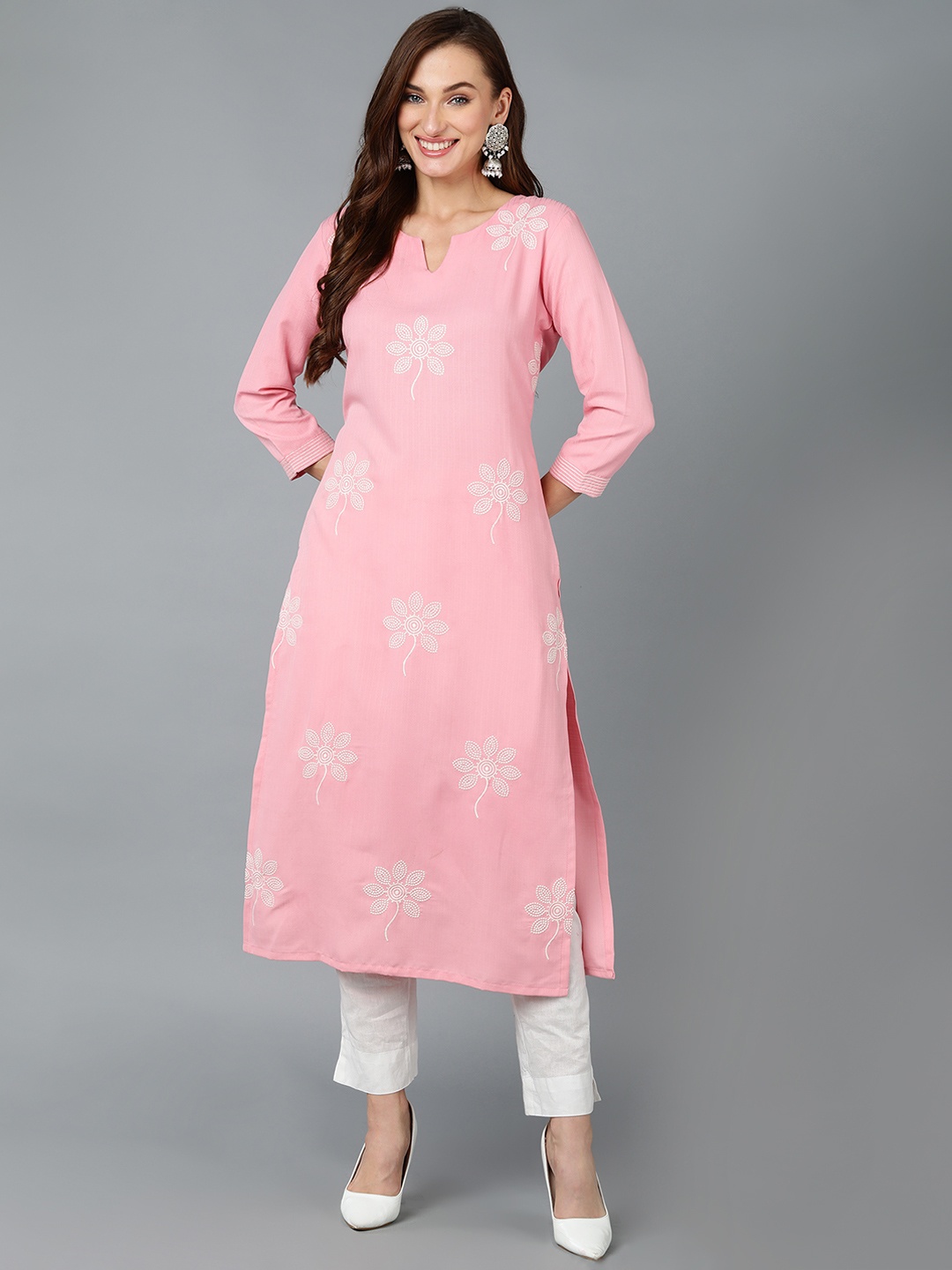 

AHIKA Floral Printed V Neck Kurta, Pink