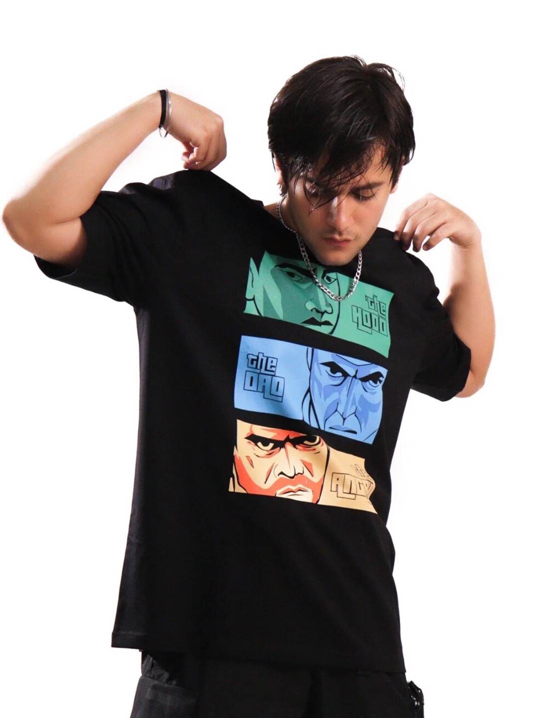 

Bonkers Corner Men Black Typography Printed Applique Loose T-shirt