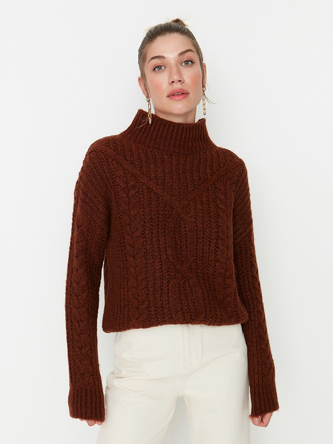 

Trendyol Round Neck Cable Knit Pullover, Brown