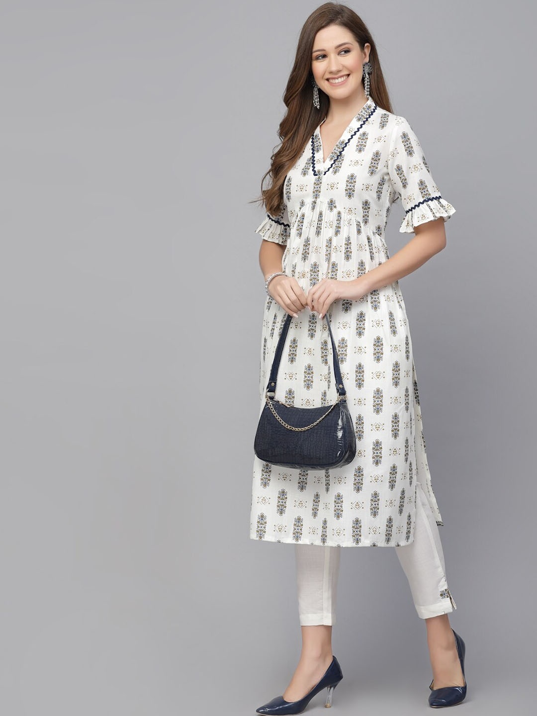 

SKYLEE Ethnic Motifs Printed V Neck Kurta With Trousers, White