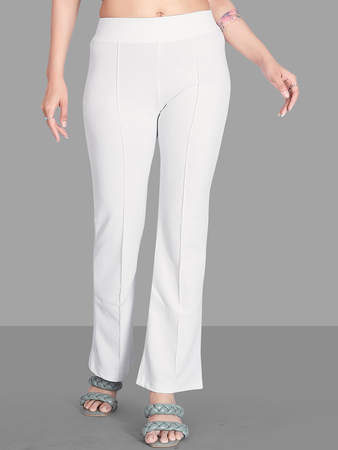 

SILVERFLY Women White Relaxed Straight Leg Straight Fit High-Rise Easy Wash Trousers
