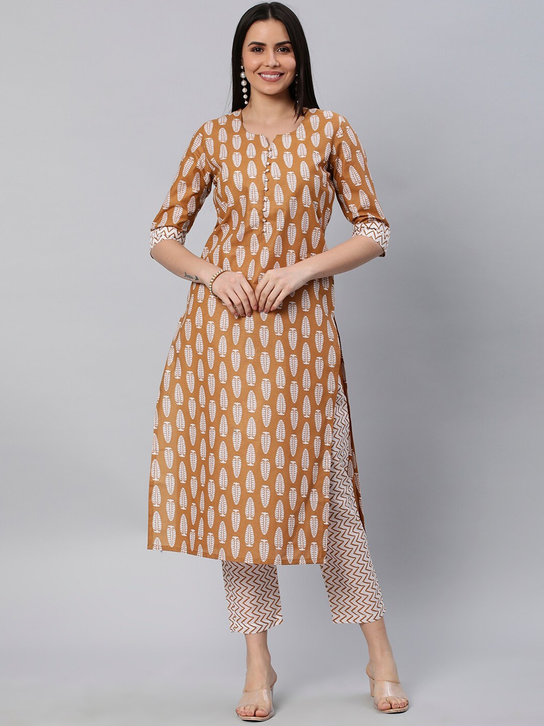 

KALINI Notched Neck Ethnic Mofits Printed Straight Kurta with Trousers, Mustard