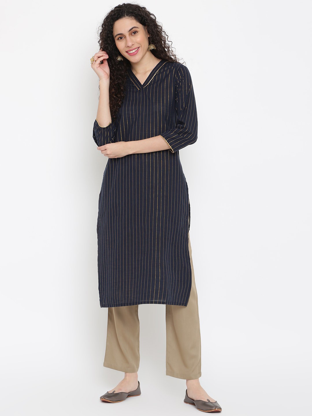 

IMARA Striped V-Neck Gotta Patti Kurta, Black